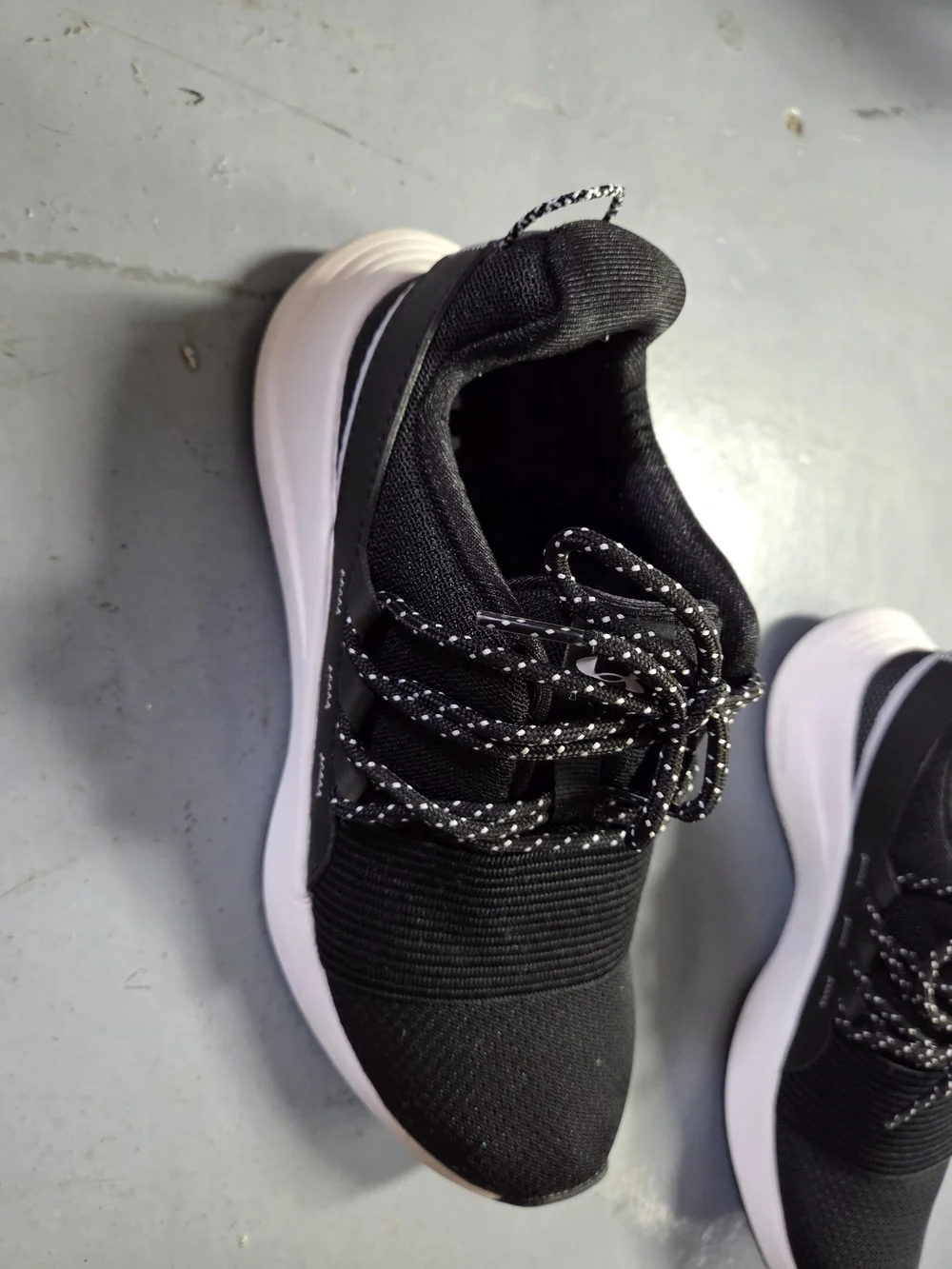 Under Armour black under